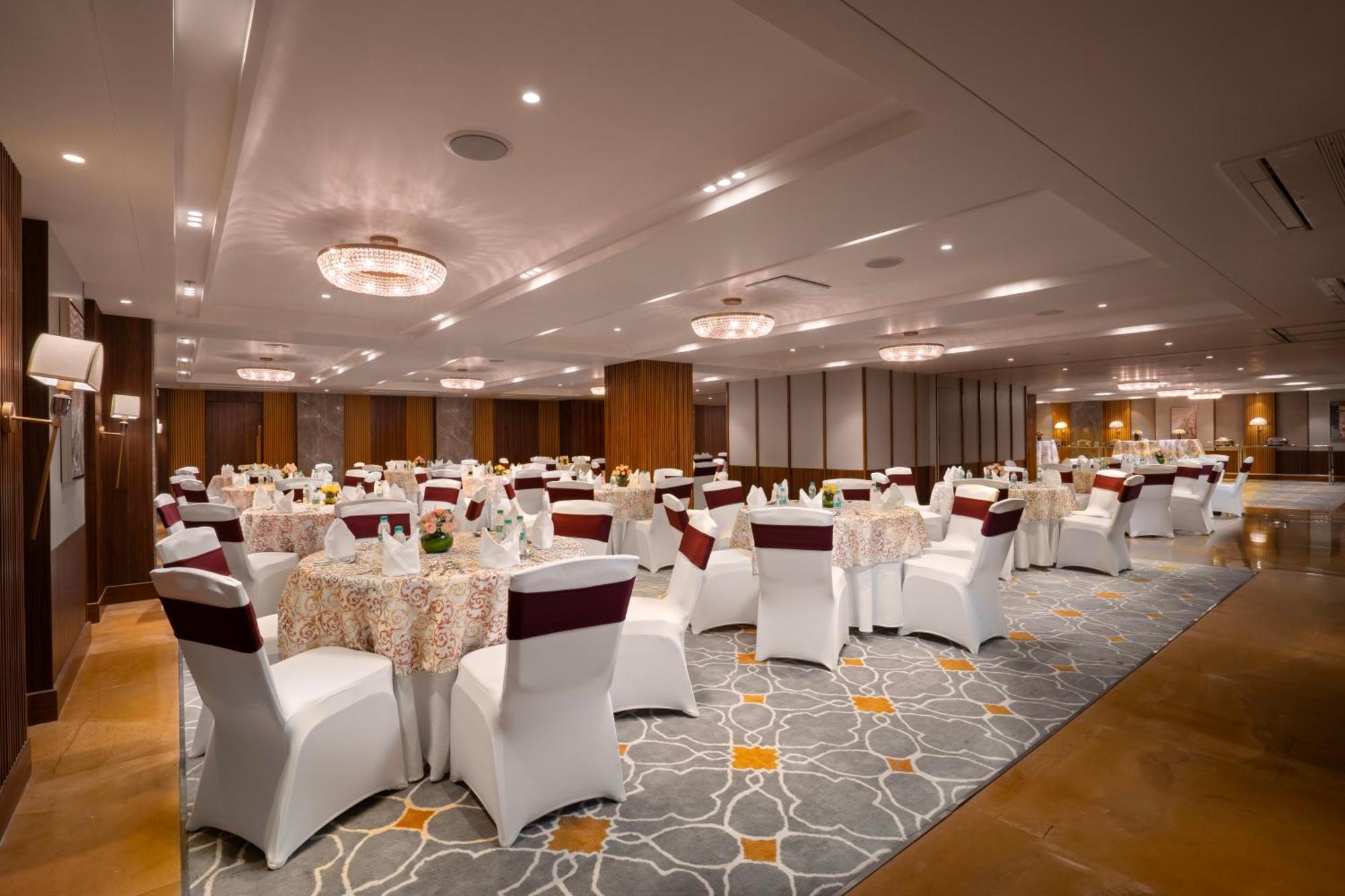 Aloha On The Ganges By Leisure Hotels Risikés Kültér fotó
